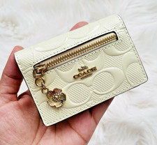 NWT Coach Card Case With Charm In Signature Leather LIGHT LEMON CFI27