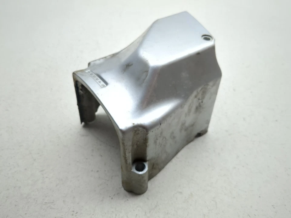 91-93 Suzuki GSX1100 G GSX 1100 Cubierta de piñón delantero 1SZB-048 Foto 3 de 4