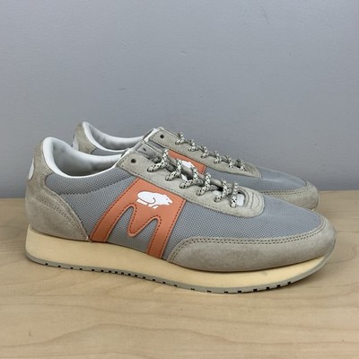 Karhu Men s Size 7.0 Albatross 82 Low Top Athletic Shoes Beige Gray Retro