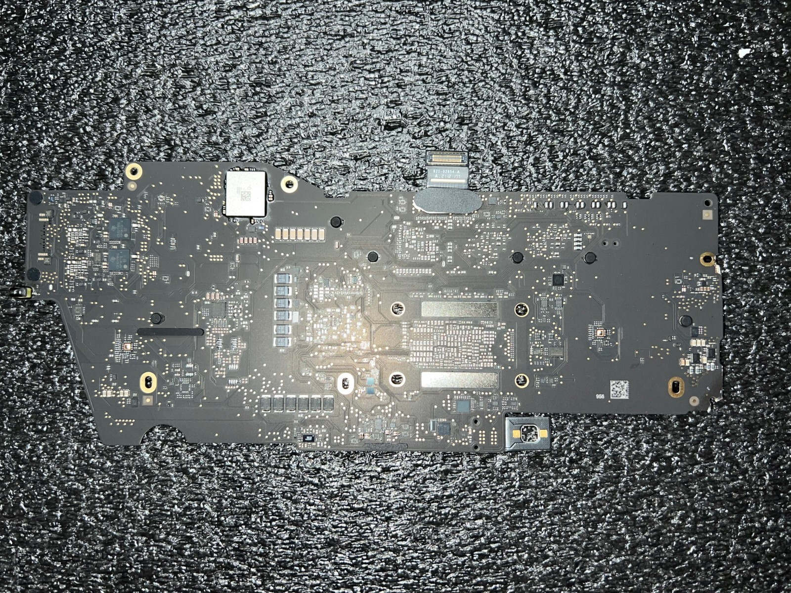 2020 APPLE MACBOOK Pro A2338 13