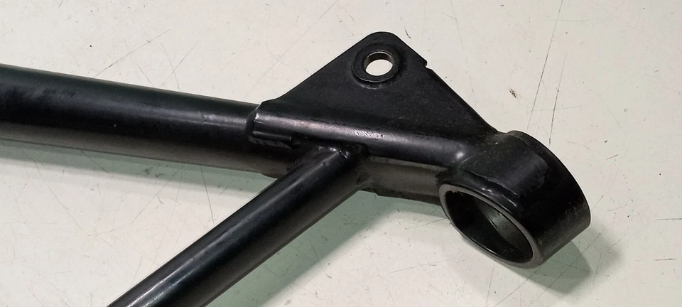 Suspensión inferior trasera Ferrari F50 cuadro A brazo de control palanca_161962_NUEVO_GENUINO Foto 2 de 4