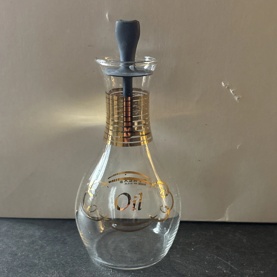 Juego de jarra de aceite y vinagre Pyrex vintage con bandas doradas un tapón no correcto Foto 2 de 4
