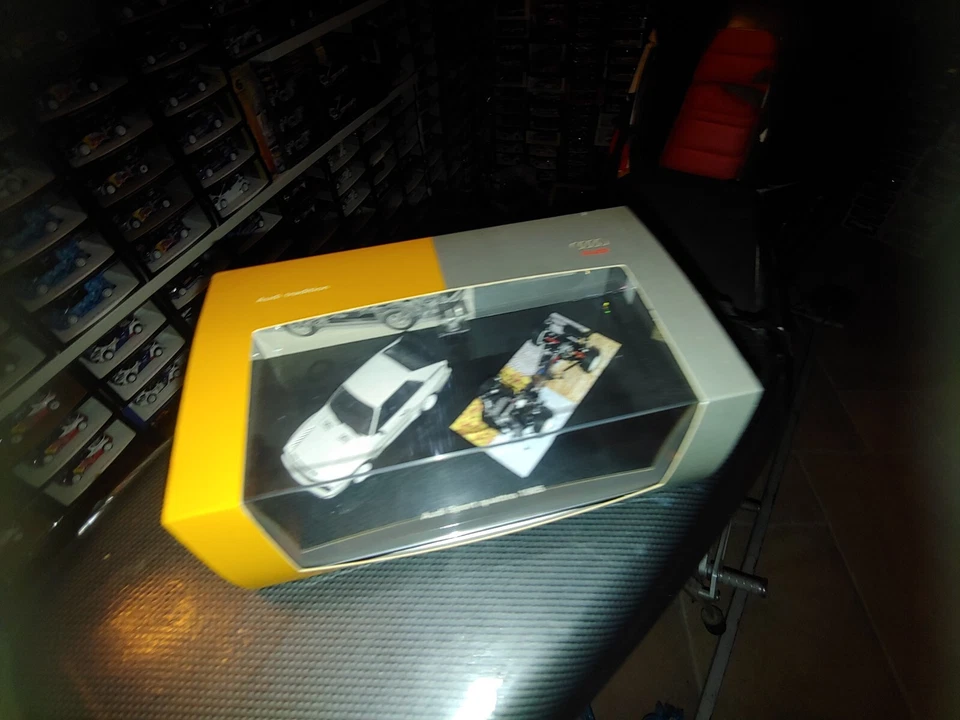 1x MINICHAMPS AUDI QUATTRO Sport 25 Jare 1985 CHASSIS-1:43 Rare - Immagine 2 di 4