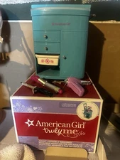 American Girl Truly Blue Hairstyling Caddy, Truly Me, Includes Hair Accessories