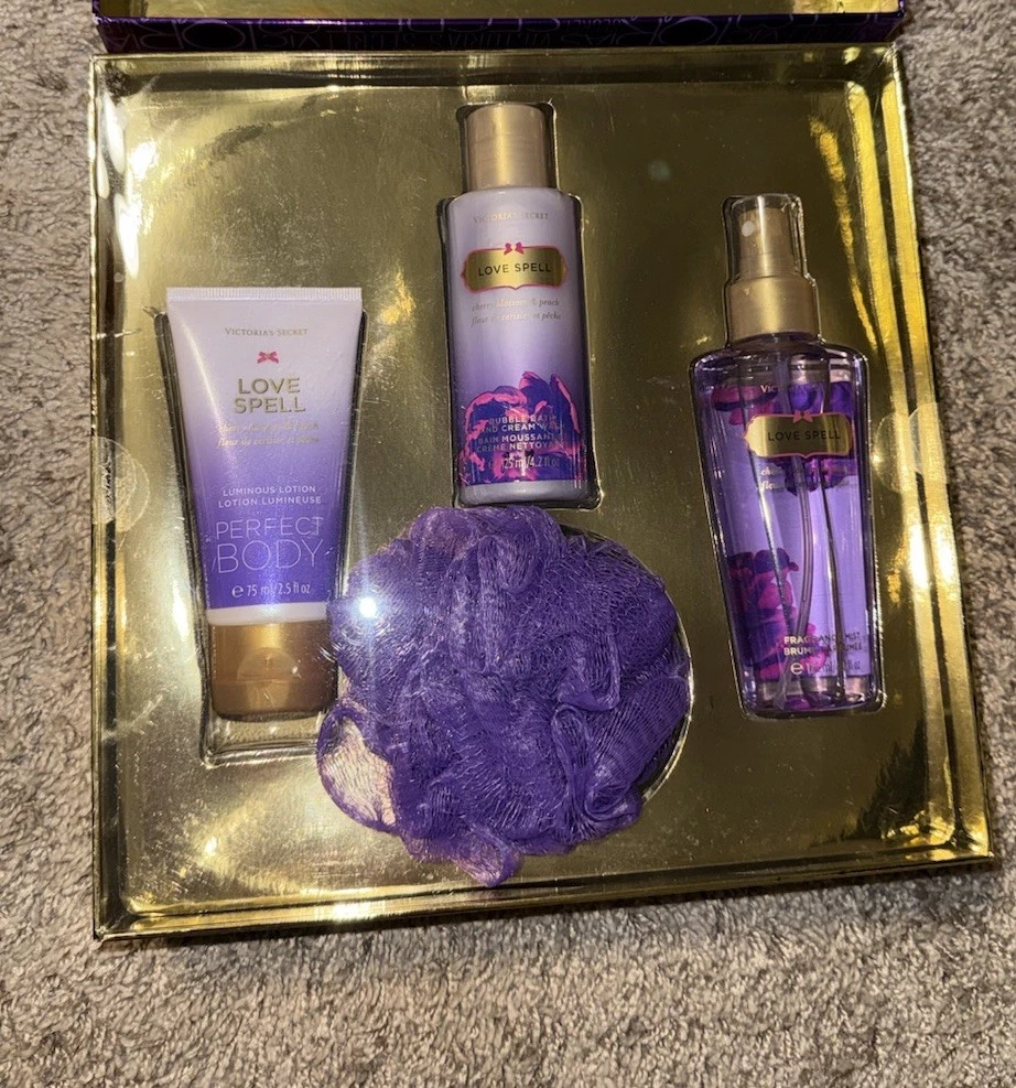 Victoria's Secret Love Spell Gift Set Fragrances for Women for