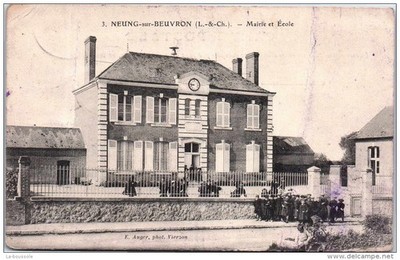 41 NEUNG SUR BEUVRON - Rathaus und Schule (Falten)