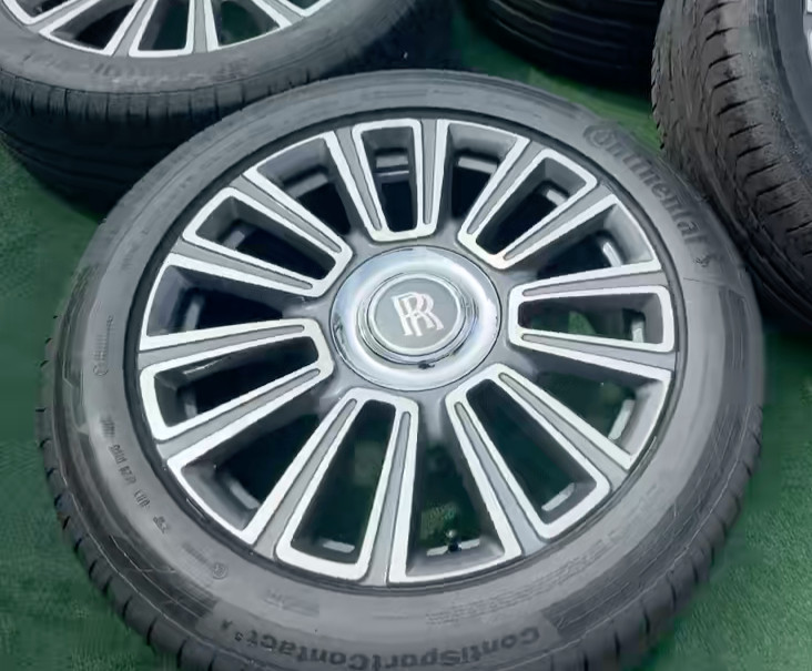 Rolls-Royce 21" OEM Phantom Wheels and Tires 2018-2025 Rolls-Royce Phantom