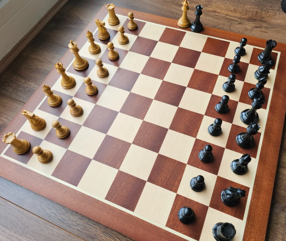 Sovereign Series Ebony & Boxwood Chess Pieces - 3 Inch (board not included) - Image 2 of 4
