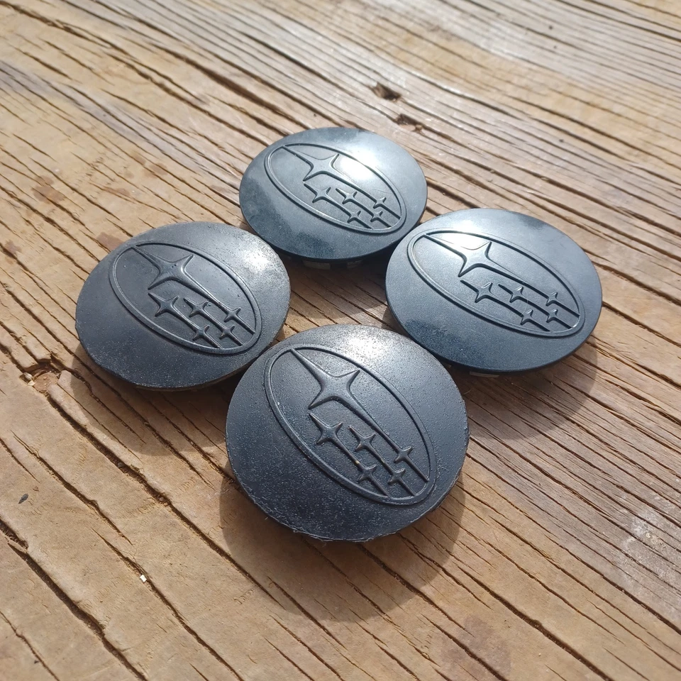 Juego de 4 tapas centrales Subaru Forester Impreza Legacy, 2005-2016 p/n 28821 SA030 B Foto 2 de 3