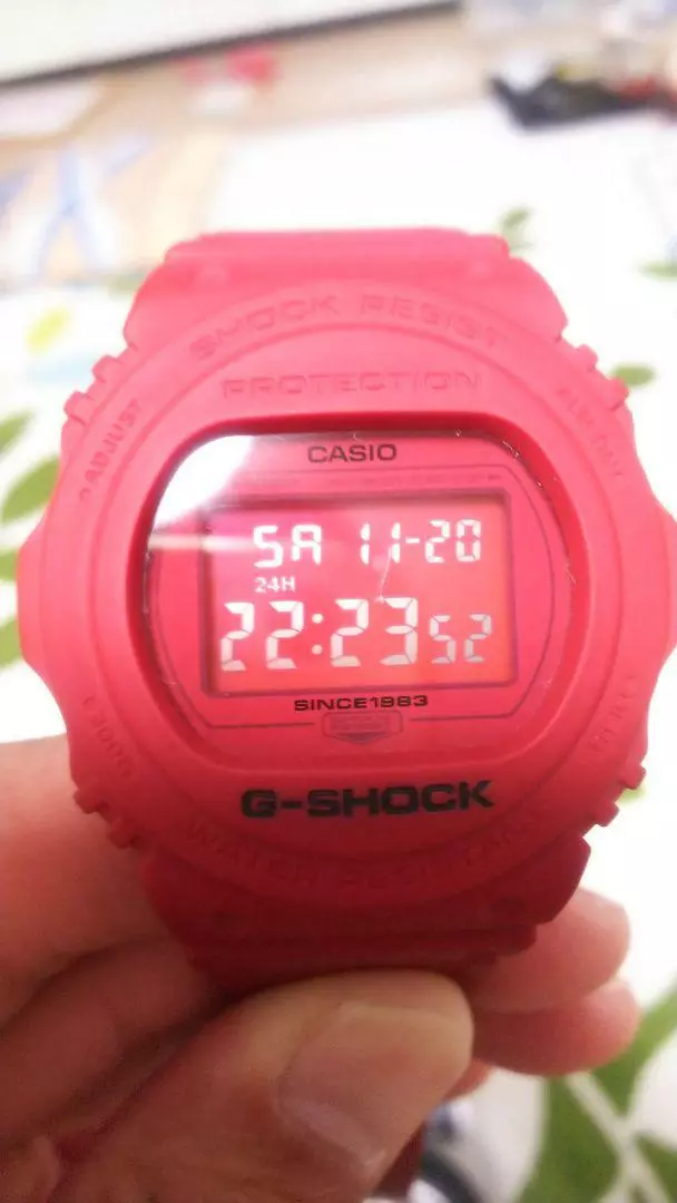 Casio G-Shock 35Th Anniversary Limited Edition With Can Batch Dw-5735C-4Jr  Japan