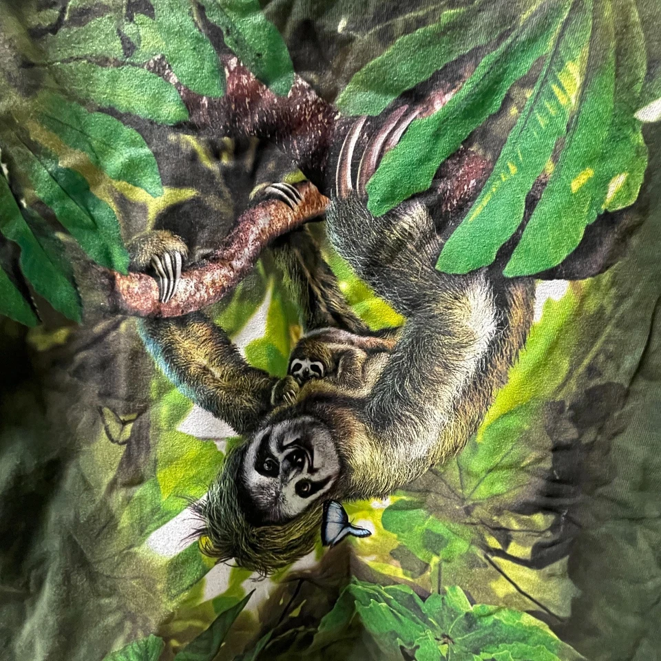 Camiseta verde perezoso The Mountain Kids Foto 2 de 4