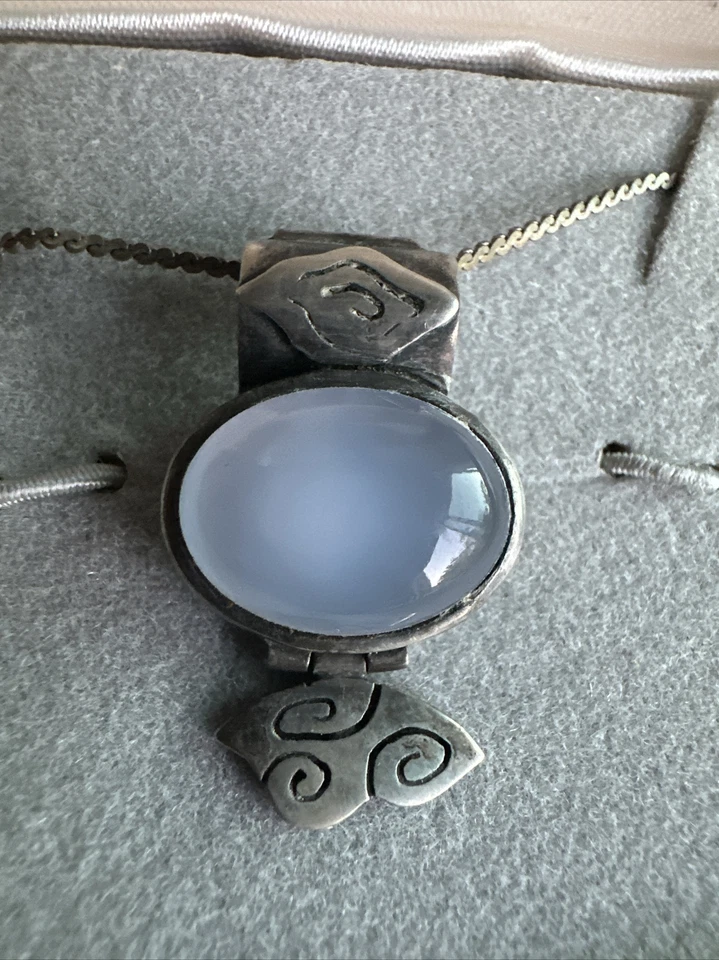 复古纯银月光石吊坠项链 — 第 3/4 张图片