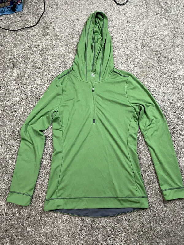 alo-yoga slim fit full zip athletic workout hoodie