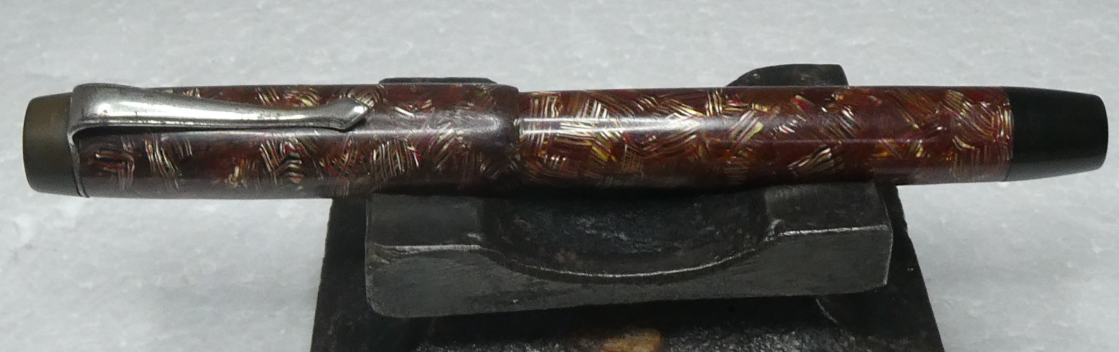 Kingswood Fountain Pen In Red Candy Stripe Button Filler New Sac Working