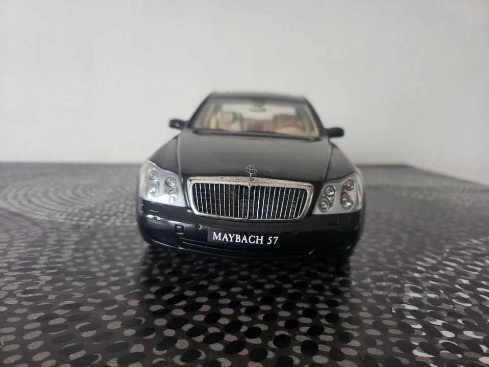 AUTO Art 1/18 Maybach 57 SWB - Très bon état - No Box (pas de boite) - Photo 2/4