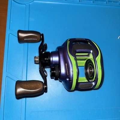 Megabass fx68 left handed bait cast reel | eBay