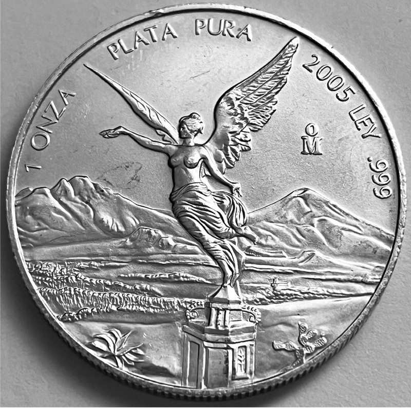 Mexico Liberty 2005, 1 Oz .999 Fine Silver Coin, Una Oz Libertad Plata Pura .999
