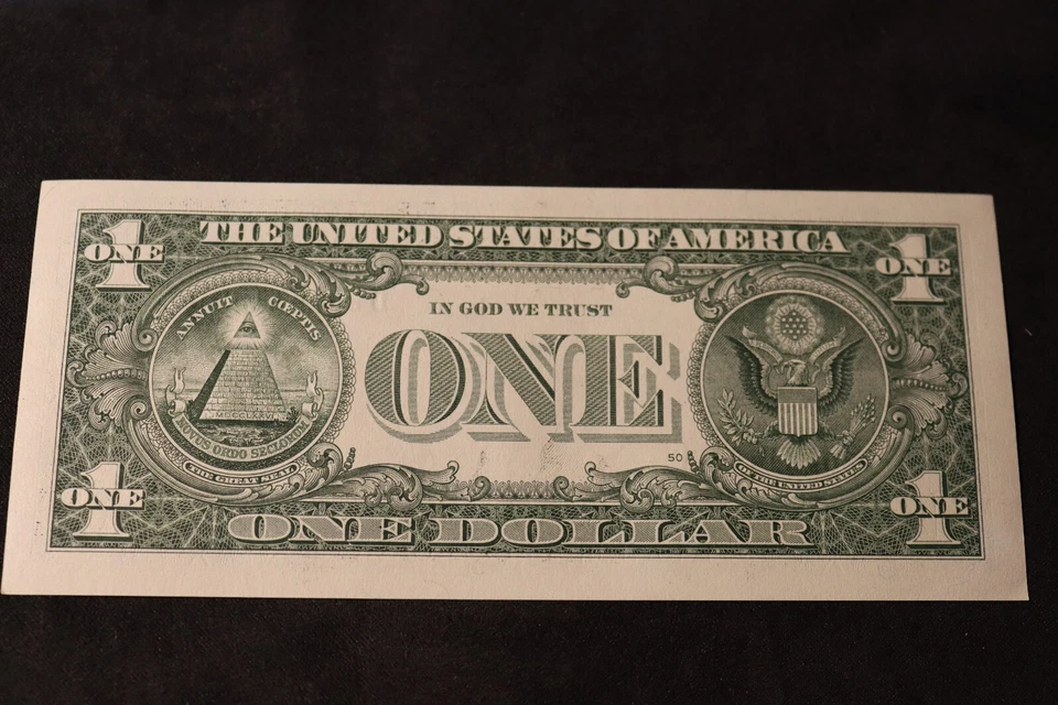 ONE DOLLAR FANCY BIRTHDAY/ANNIVERSARY NOTE [NOV 5, 2015]  SN # D 20151150 D - Image 3 of 3
