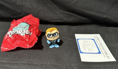 Disney Doorables The Incredibles Collection Peek Mr Incredible 1.5'' vinyl figure
