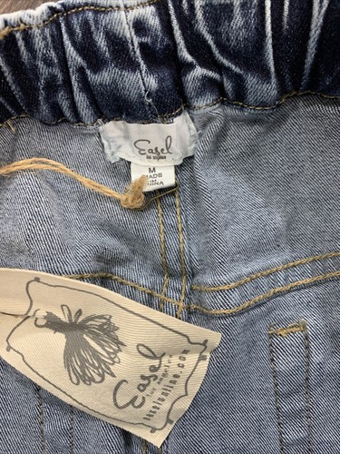 NWT EASEL Womens Size M Drawstring Distressed Jean Jogger Elastic Raw Hem - Picture 2 of 3