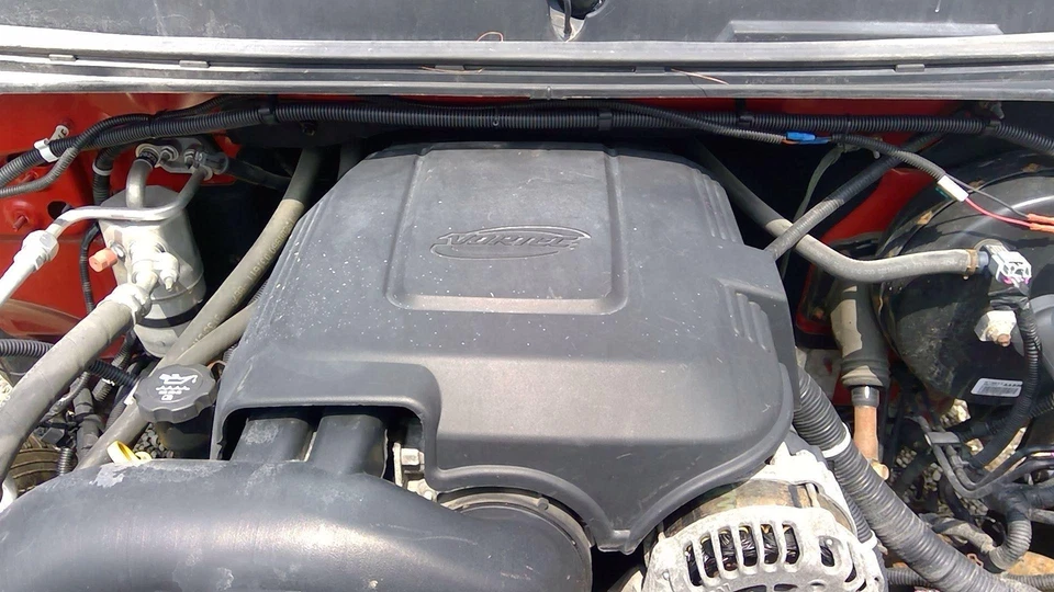 07 08 09 10 11 12 13 CHEVY SILVERADO 1500 Engine Cover Foto 2 de 4