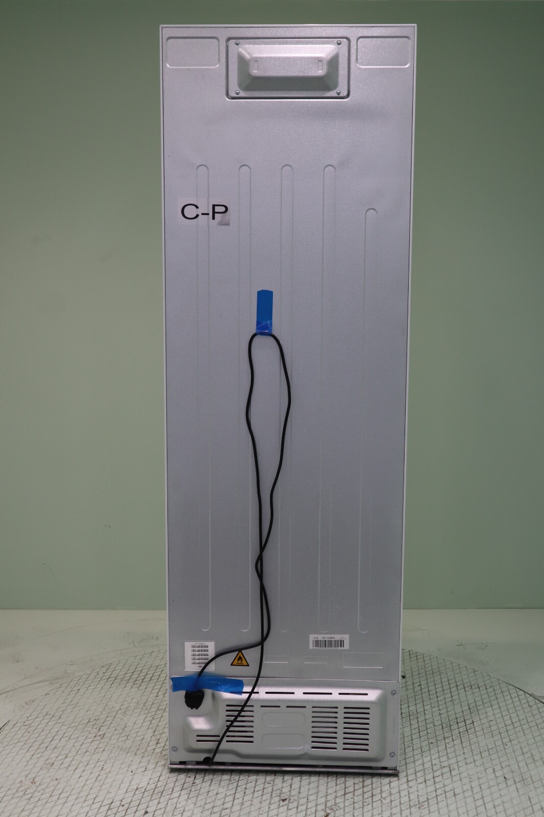 Haier H2F255WSAA Upright Freezer 262 Litres Total No Frost White