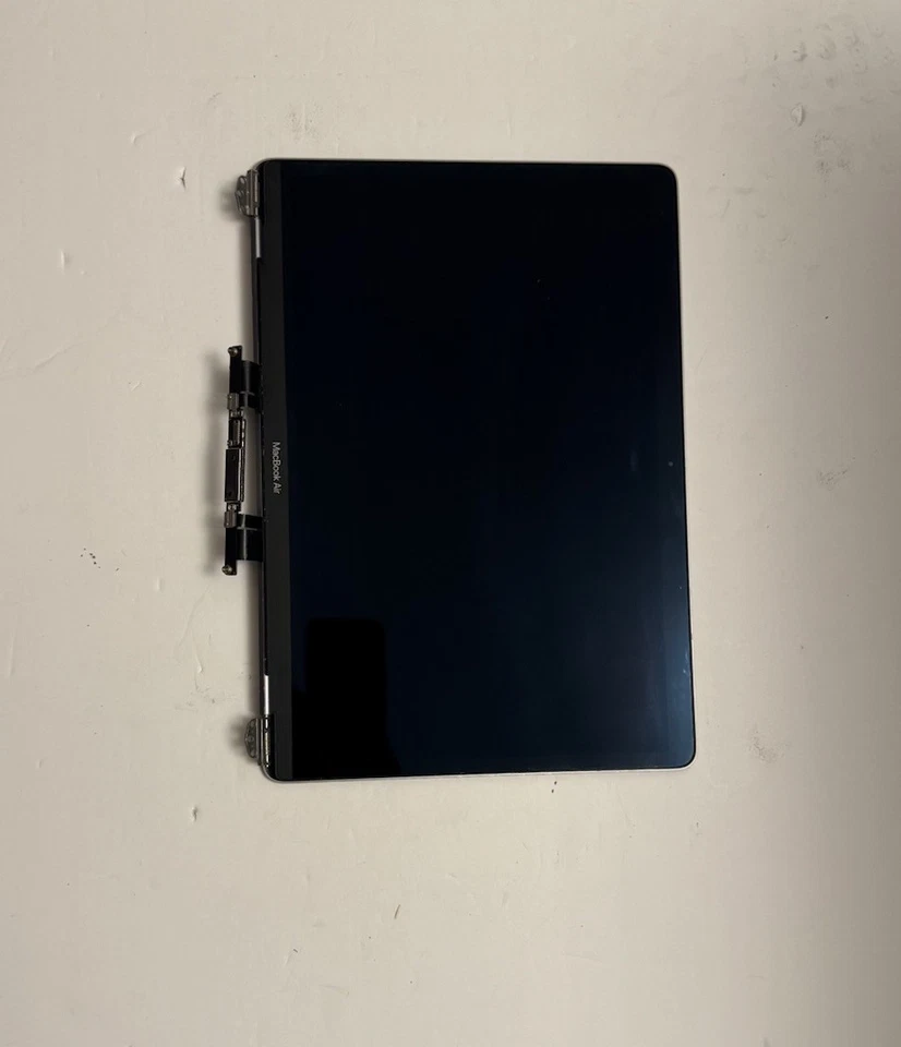 Grade B Silver LCD LED Screen Display Assembly for MacBook Air 13" A2337 2020 - Image 4 of 4
