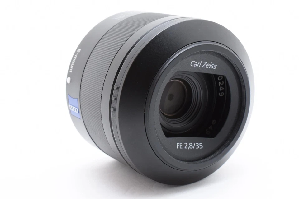 Sony 35mm F2.8 Sonnar T FE ZA Full Frame Prime Fixed Lens Wide Angle Lens - Image 4 of 4