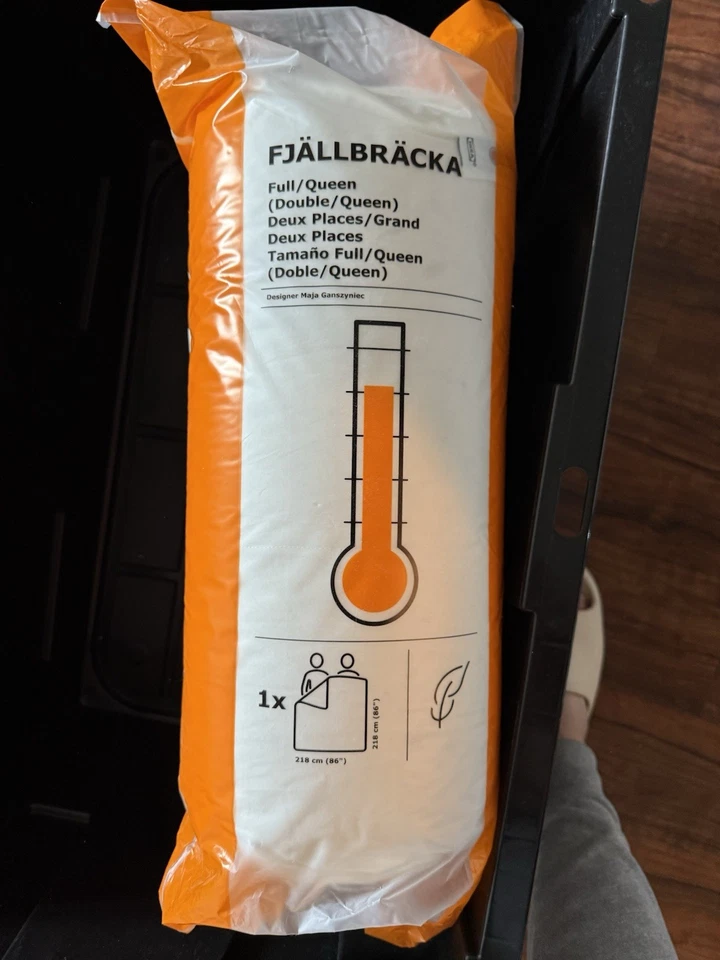 Inserto de edredón IKEA FJÄLLBRÄCKA, cálido, completo/queen 804.585.42 Foto 2 de 2