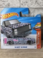 Hot Wheels '83 Chevy Silverado, 2026, 42/250, Truckin Along, Black Widow, Neu