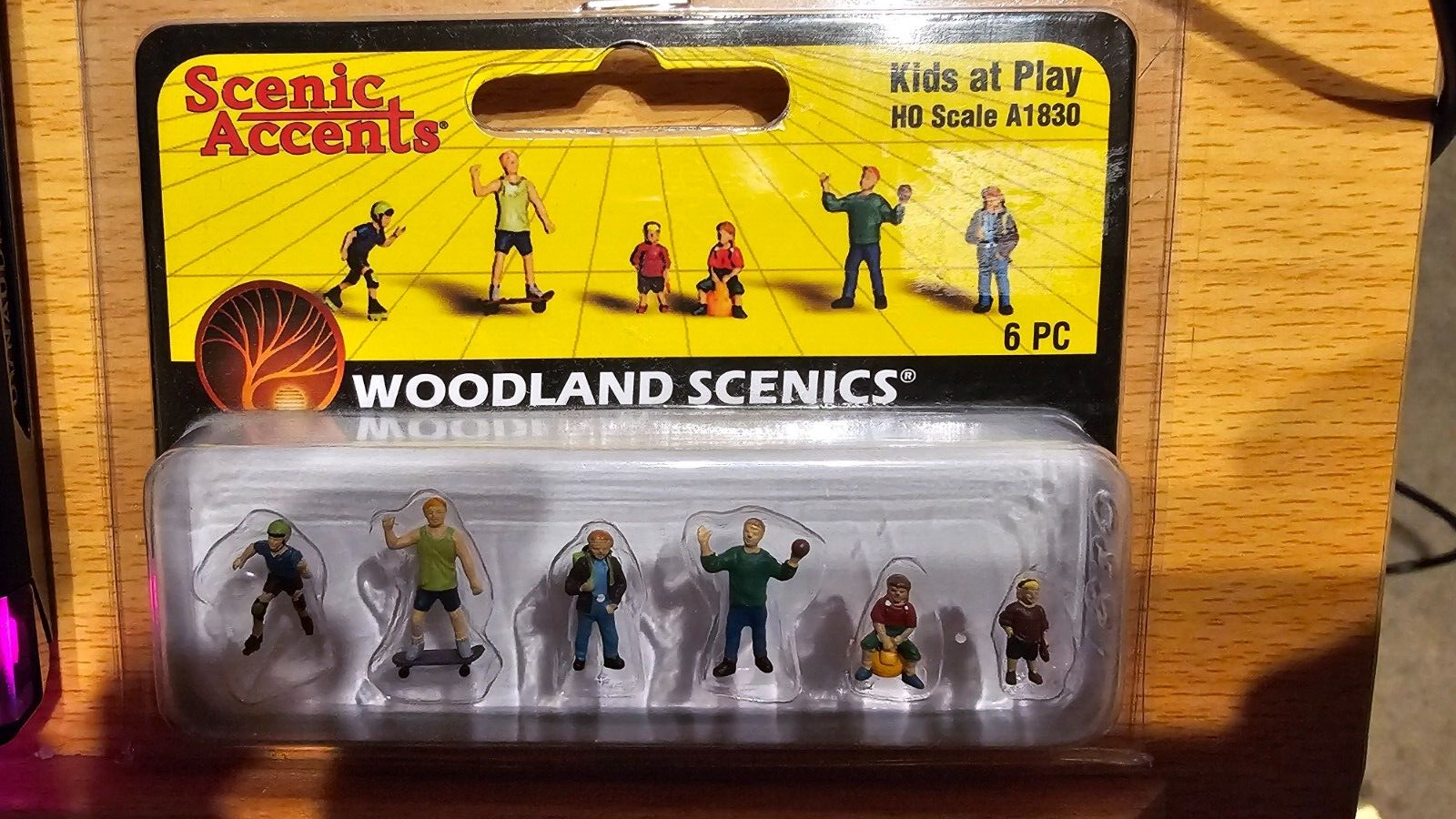 A1830 Woodland Scenics HO/OO Scale Kids At Play