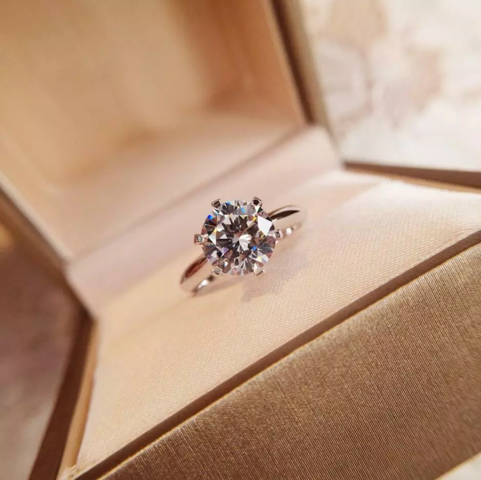 Pt950 ring price deals