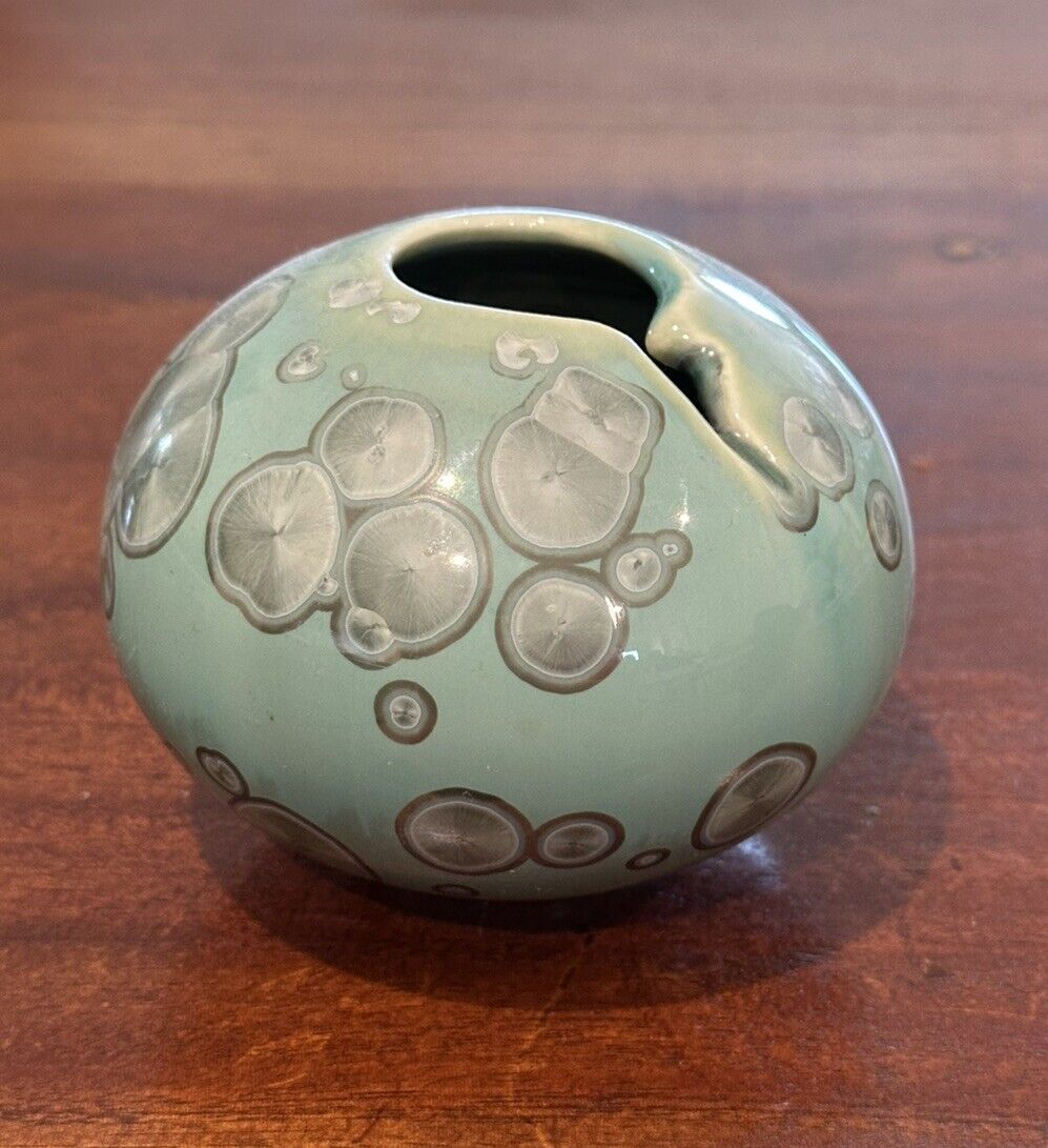 Picture 1 of 6
