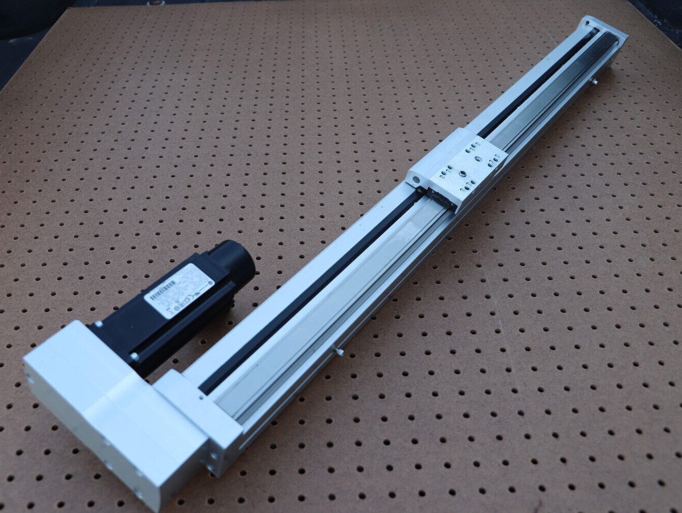 FESTO EGC-80-800-BS-10P LINEAR ACTUATOR with ALLEN BRADLEY VPL-A0633C-PJ12AA