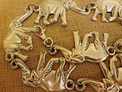 Vtg Silver Elephant metal chain  Belt, Fits most sizes Vintage 1990s Silver Tone Metal Elephant Chain Link Belt  main image 3