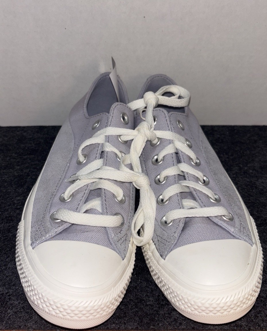 Converse All Star Low Top Unisex Sneaker Grey W/Metallic Silver -6M; 8W Converse All Star Low Top Unisex Sneaker Grey W/Metallic Silver -6M; 8W