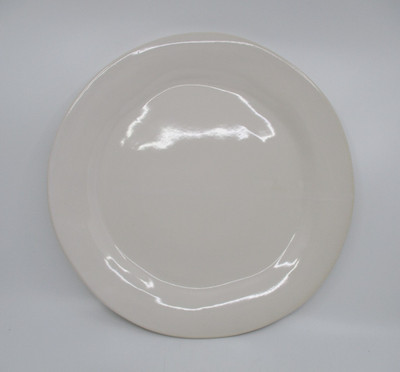 ALEX MARSHALL STUDIOS WHITE SERVICE PLATE  - 13 5/8''   0709I