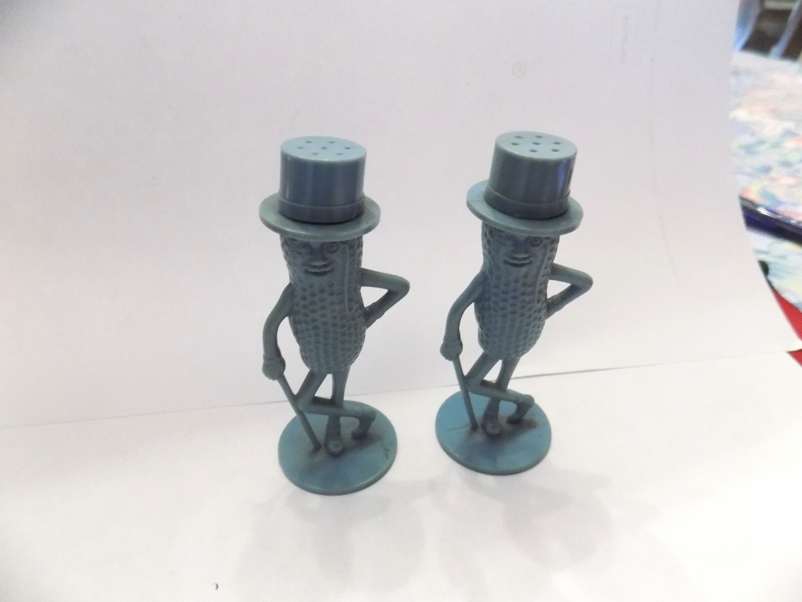 VINTAGE MR. PEANUT MEMORABILIA SALT/PEPPER SHAKERS, MECHANICAL PENCIL