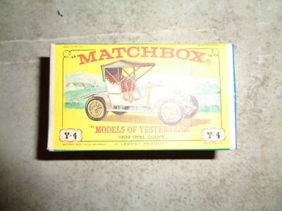 ヴィンテージ マッチボックス　1909 オペル クーペ　Y-4 MATCHBOX MODELS OF YESTERYEAR 1909 OPEL COUPE Y-4 (IN BOX