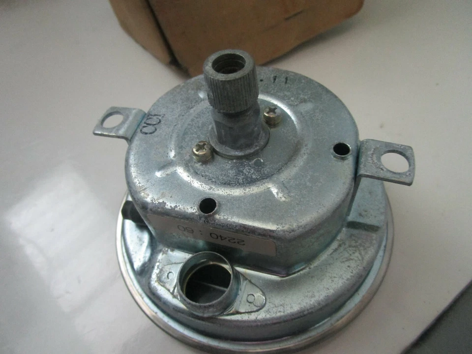 Relación de velocímetro 2:1 con relación 21 negra con número de estilo tardío Midwest PN: 5704 Foto 3 de 4