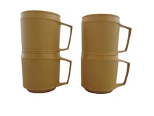 VintageSet of Four Stackable  Aladdin Gold Cups ~ Mugs  (1)