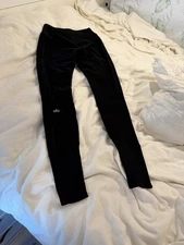 Alo black soft legging with ribbed waist and bottom leg Size M
