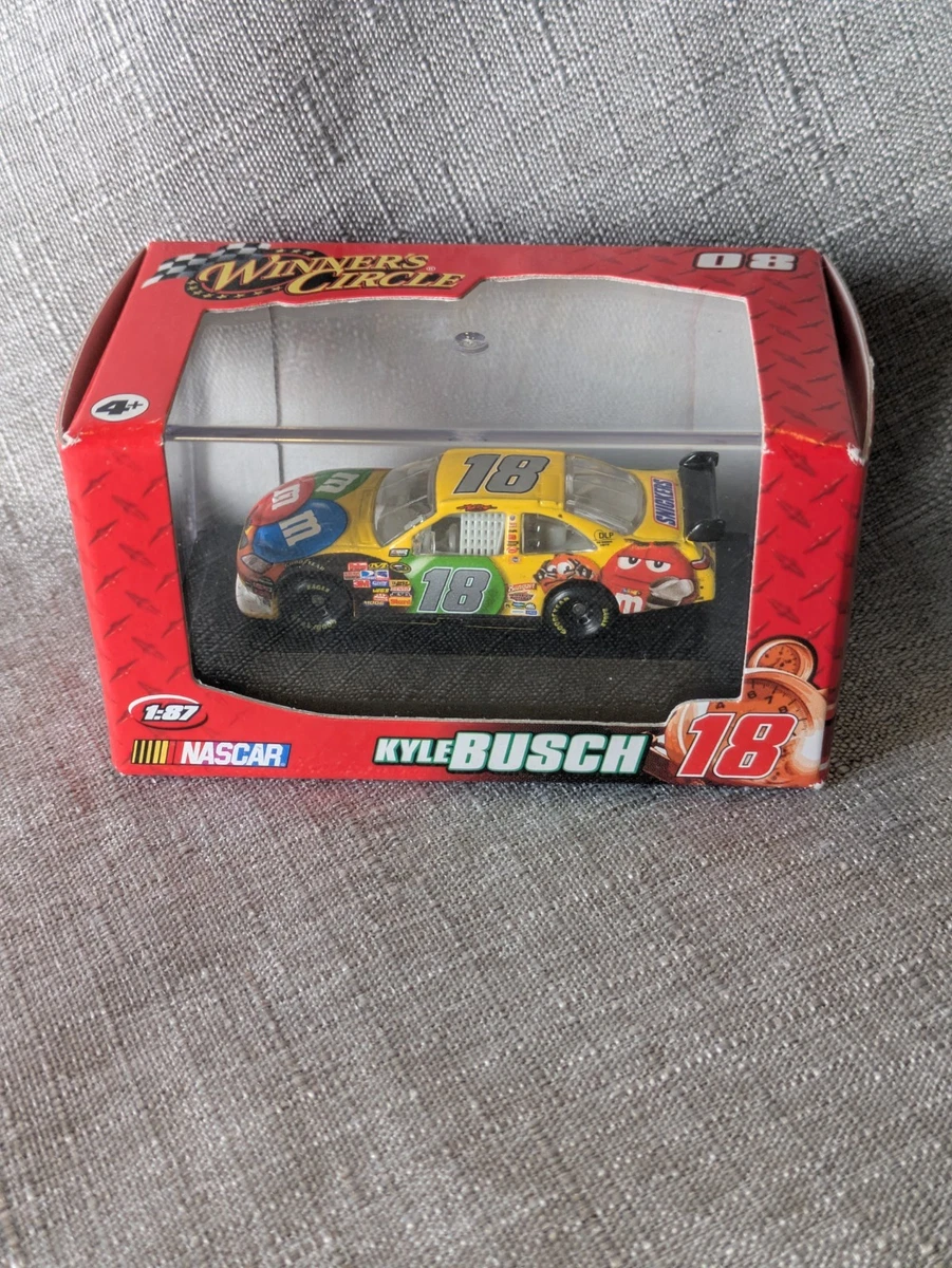 ミニカー AUTOGRAPHED 2008 KYLE BUSCH #18 M&M'S AUTOGRAPHED 2008 Kyle Busch #18 M&M's Racing HALLOWEEN CAR (Toyota