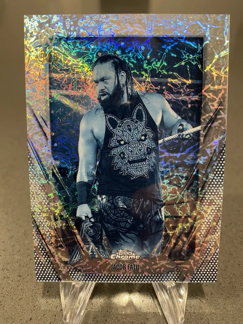2026 Topps Chrome WWE Jacob Fatu #55 Frozenfractor -5/0 SSP