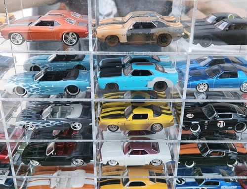 JADA / HOT WHEELS, MAISTO ALL CHEVY CAMARO ENORME LOTTO 108 CON VETRINA IMPERDIBILE! - Foto 11 di 20
