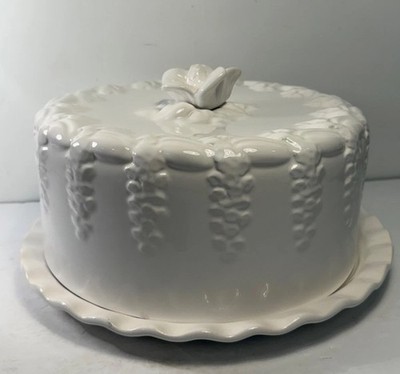 Vintage Destinos S.A. Portugal White Ceramic Covered Cake Plate 12.5 in.