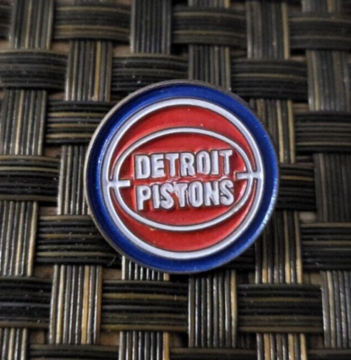 VINTAGE 1998 NBA BASKETBALL DETROIT PISTONS TEAM LOGO COLLECTIBLE