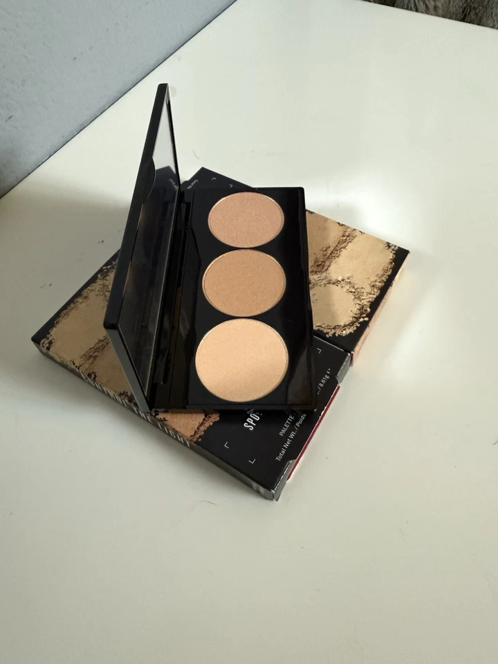 Smashbox Spotlight Palette Gold NWIB - Image 2 of 3