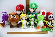 Nintendo Super Mario Bros Plush Toy Lot of 10-Yoshi, Toad, Luigi, Mario, Shy Guy