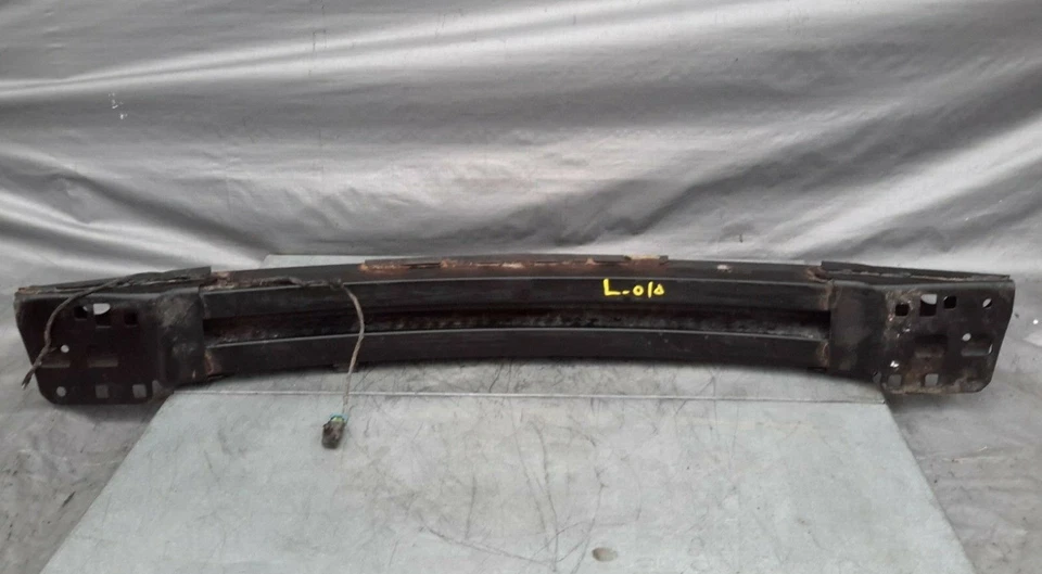 2007-2010 Saturn Outlook Front Bumper Reinforcement Rebar Bar Impact OEM — 第 2/4 张图片